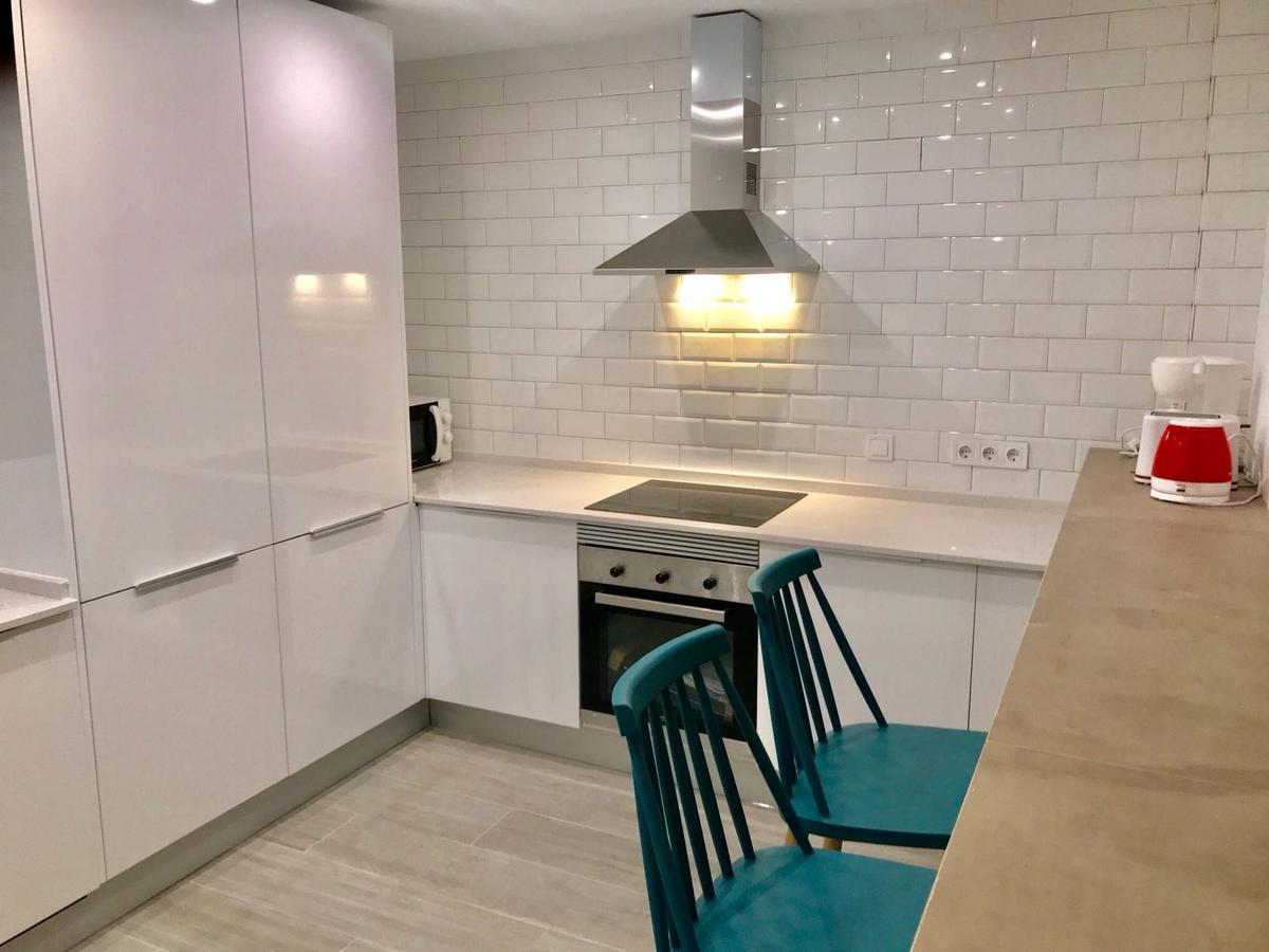 דירות טורמולינוס Lujoso Duplex En La Playa Con Vistas Al Mar מראה חיצוני תמונה