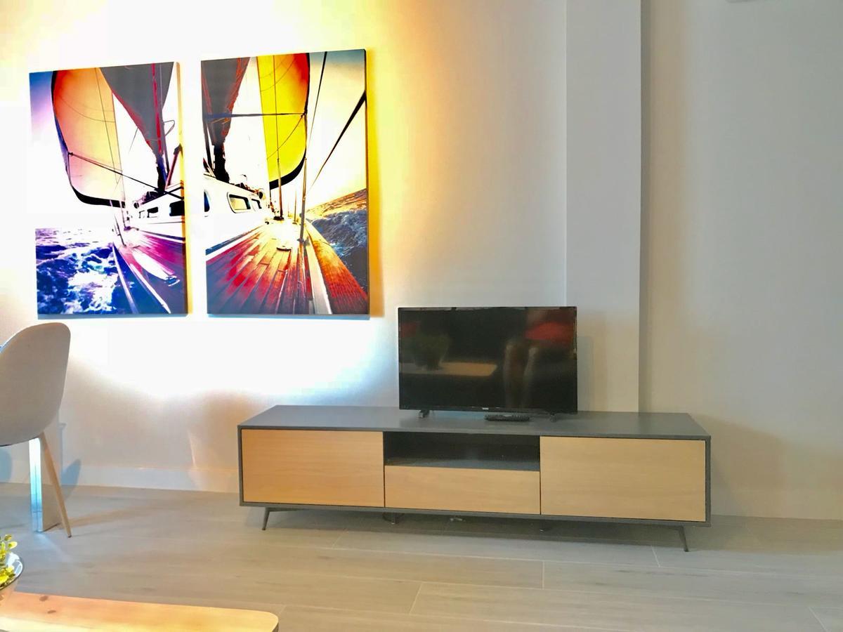 דירות טורמולינוס Lujoso Duplex En La Playa Con Vistas Al Mar מראה חיצוני תמונה